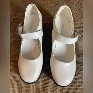 Koi Footwear White Platform Mary Janes, 3/36, Vegan Leather Buckles Small scuffs